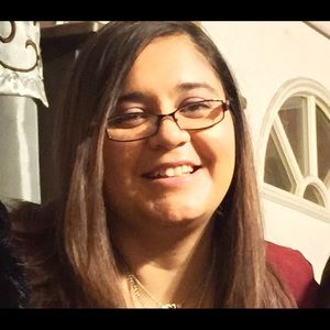 Meet your Posher, Denisse